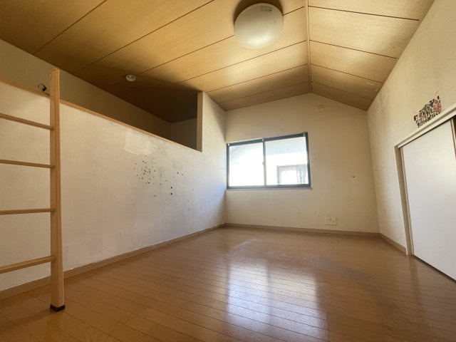 中古戸建　郡山市富田町下西田　富田西小・第六中の洋室