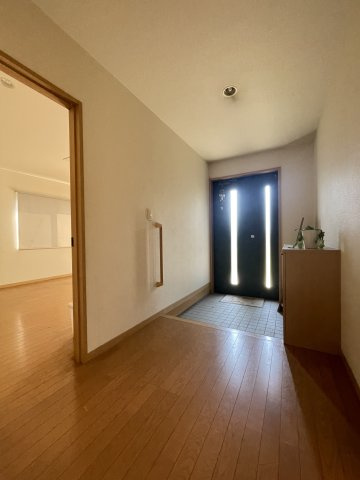 中古戸建　郡山市富田町下西田　富田西小・第六中の玄関