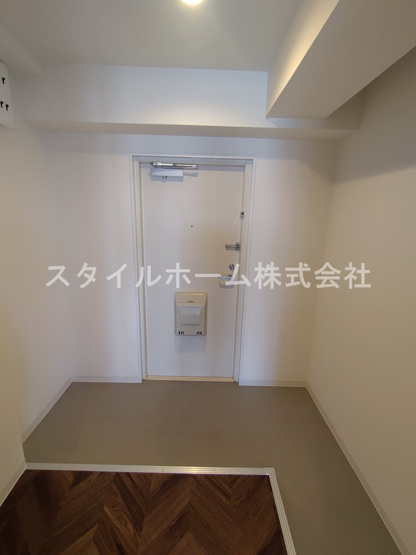 【玄関】 | ＴＥＮＯＨＡ　ＴＯＹＯＨＡＳＨＩ | 別部屋写真です。