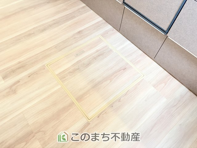 リガーレ宇都宮市さつき7期の収納|床下収納は意外と容量があり、日常のストックにも大活躍です♪
