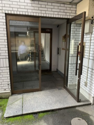 【エントランス】 | エステート堅田 | オートロックが付いています。