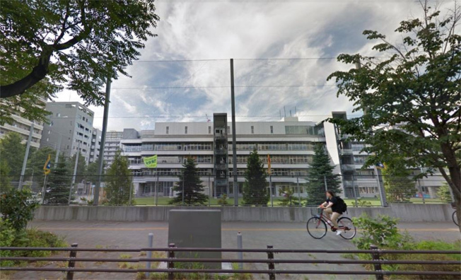 札幌市立資生館小学校（924m）