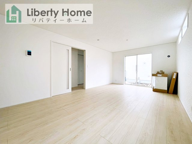 結城市結城第46　新築戸建　2号棟の居間・リビング