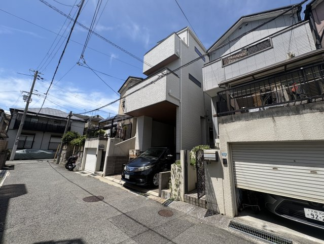 須磨区養老町１丁目　中古戸建ての前面道路含む現地写真|前面道路含む現地写真です