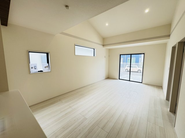 新築　児玉郡上里町七本木町第６　Livele Garden.S　5号棟の居間・リビング|現地写真　児玉郡上里町七本木町第６　Livele Garden.S