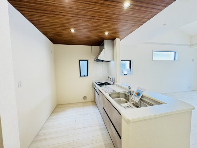 新築　児玉郡上里町七本木町第６　Livele Garden.S　5号棟のキッチン|現地写真　児玉郡上里町七本木町第６　Livele Garden.S