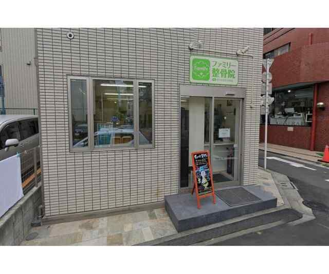 ＹＯＹＯＧＩ　ＰＡＲＫＳＩＤＥ　ＧＡＲＤＥＮＳのエントランス|■モニタ付インターホン付き玄関■シューズラック■ダウンライト