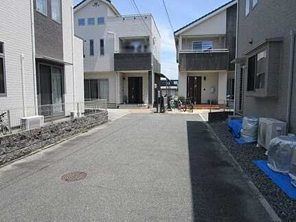 安佐南区川内６丁目の前面道路含む現地写真