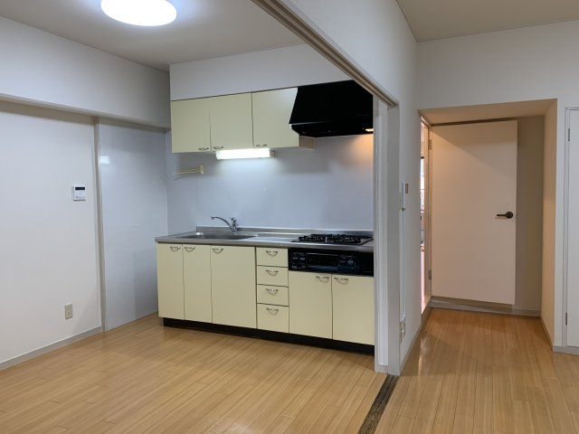 シャトー明石（注）本物件にEVはございませんのキッチン