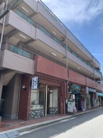 シャトー明石（注）本物件にEVはございませんの外観