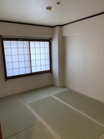 シャトー明石（注）本物件にEVはございませんの和室