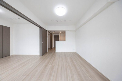 【居間・リビング】 | S-RESIDENCE新御徒町chiaro(エスレジデンス新御徒町キアロ)