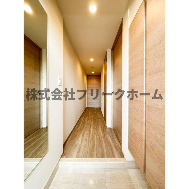 LumiCourt　MITAKAの玄関
