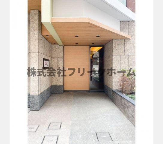 LumiCourt　MITAKAのエントランス
