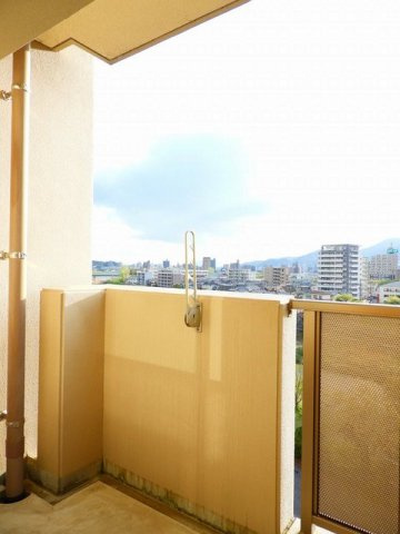 アイ・フィオーレ東原のバルコニー|落ち着いた時間を過ごせるバルコニーです