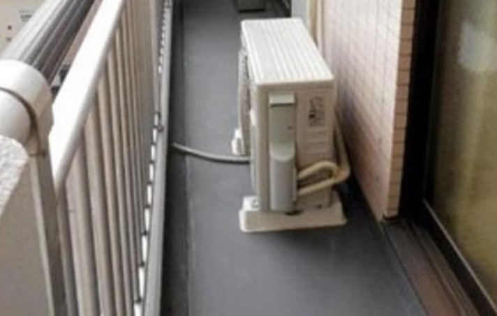 第一石原ビルのバルコニー