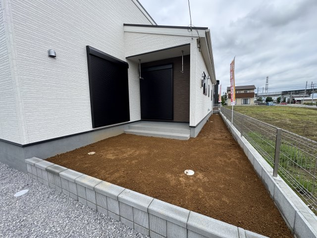 新築　児玉郡上里町七本木町第６　Livele Garden.S　6号棟の庭|現地写真　児玉郡上里町七本木町第６　Livele Garden.S