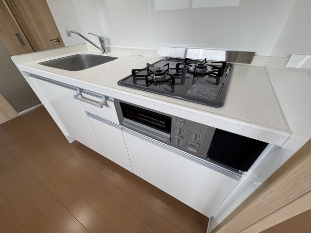 山一青木ステーツのキッチン|2口ガスコンロとグリル付き☆