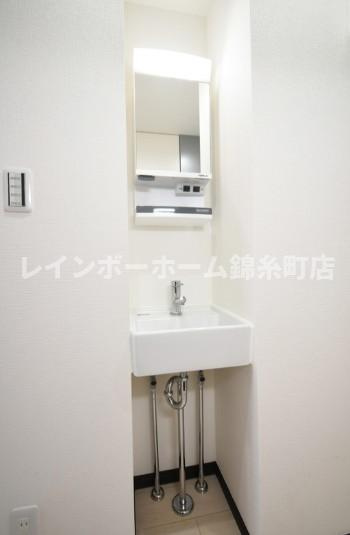 グランディア西新井の独立洗面台