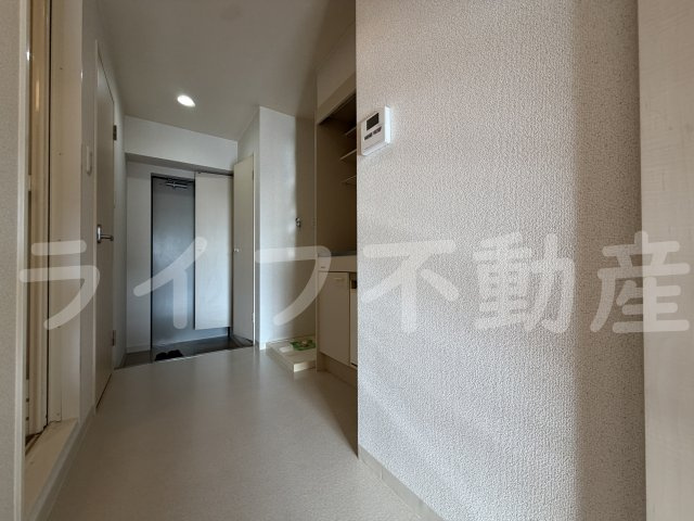 八戸ノ里HIROビルの内装