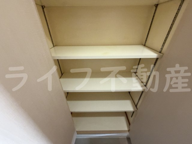 八戸ノ里HIROビルの収納