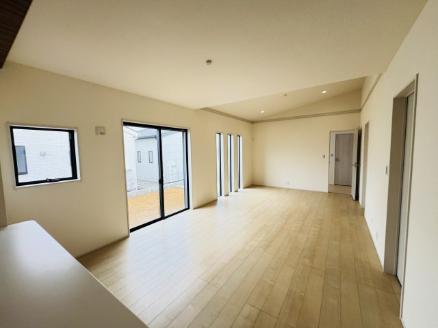 新築　児玉郡上里町七本木町第６　Livele Garden.S　6号棟の居間・リビング|現地写真　児玉郡上里町七本木町第６　Livele Garden.S