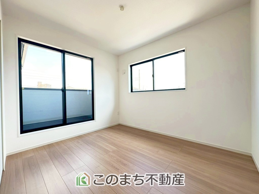 リガーレ宇都宮市泉が丘3期の洋室|大切なプライベート空間は、趣味に合わせて使って頂けるようシンプルに仕上げてあります。