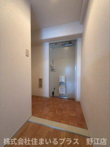 都島北通りマンションの玄関