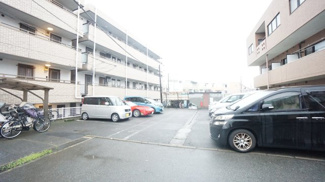 【駐車場】