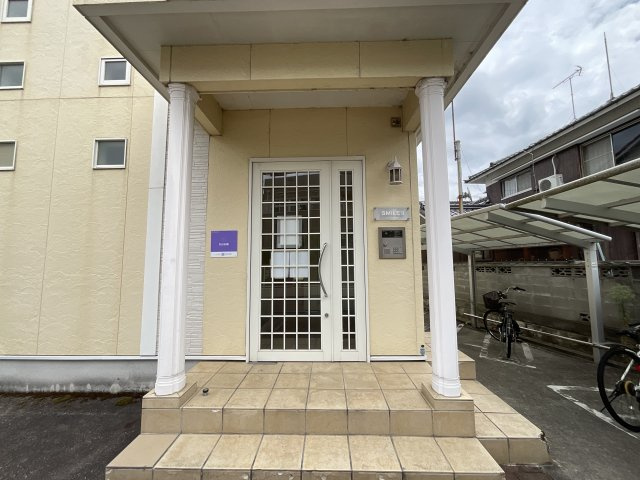 【エントランス】 | スマイルⅡ番館 | 建物の入口です！