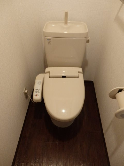 国分寺市南町３丁目の賃貸マンションのトイレ