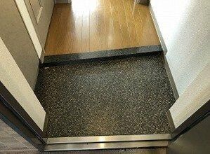 フェニックス大塚駅前弐番館の玄関