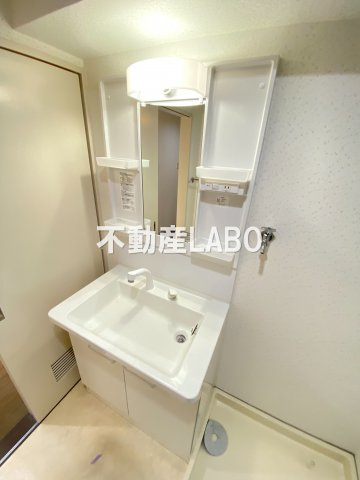 アンボジュール日愛の洗面所