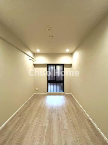 コスモ西大島ロイヤルフォルムの子供部屋|【子供部屋】お子様を持つ家庭の約6割が「家族や子どものため」に購入を希望。入学後の転校を避け、広い空間でのびのび育てたいなどの親心が、家探しのきっかけになっているようです。