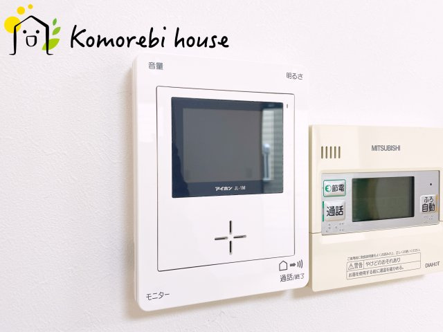 鴻巣市小松　中古戸建の防犯設備|モニター付インターホンです