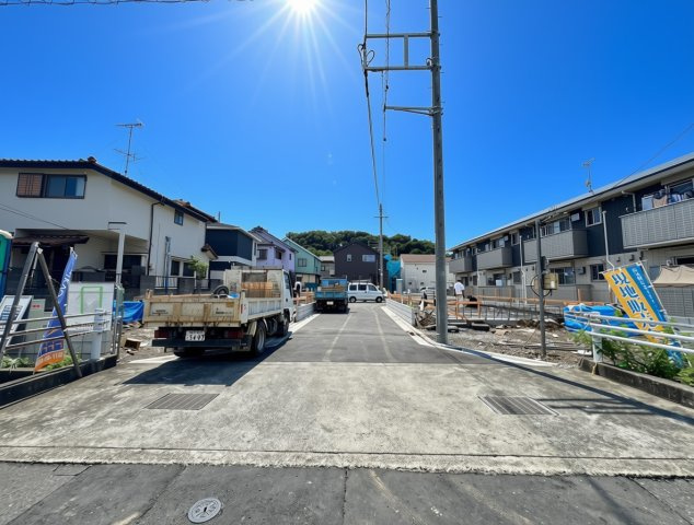 日野市日野第１期の前面道路含む現地写真