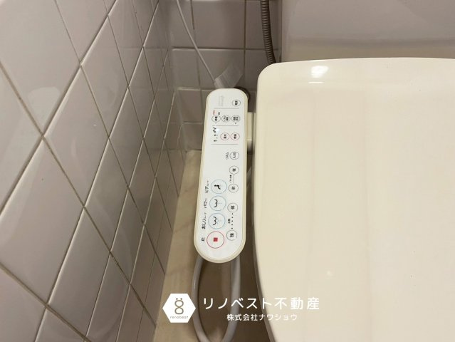 東大阪市中石切町5丁目の発電・温水設備|【リノベスト不動産】弊社は近鉄大阪線・奈良線『布施』駅から徒歩2分の場所にございます♪
