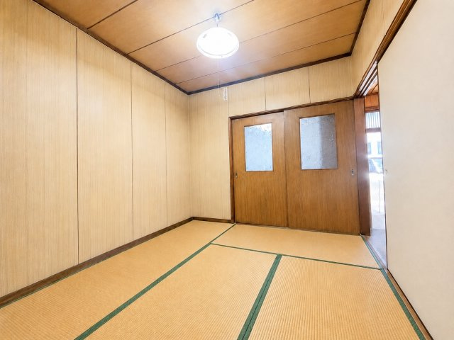 松原市天美南2丁目のその他|落ち着いた雰囲気の和室です。客間や寝室、趣味のスペースなど、暮らしに合わせて幅広く活用できます♪