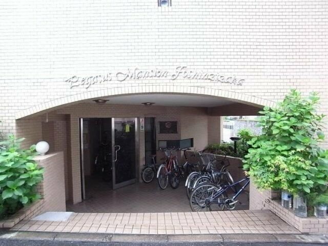 ペガサスマンション浄心寺坂のエントランス