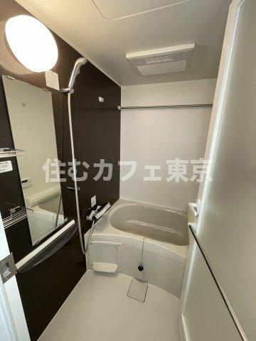 リブリ・国立イチョウテラスの浴室