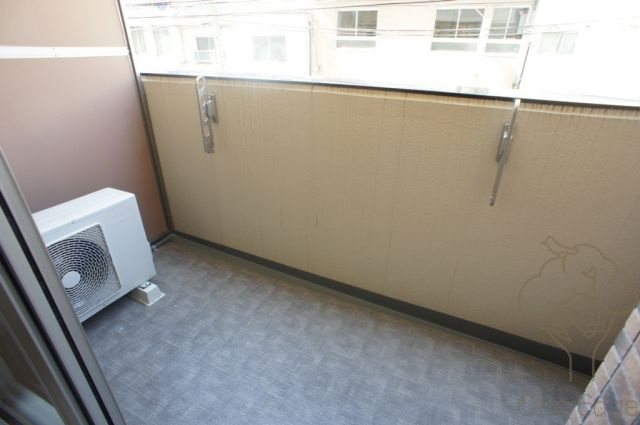 スワンズシティ南森町のバルコニー