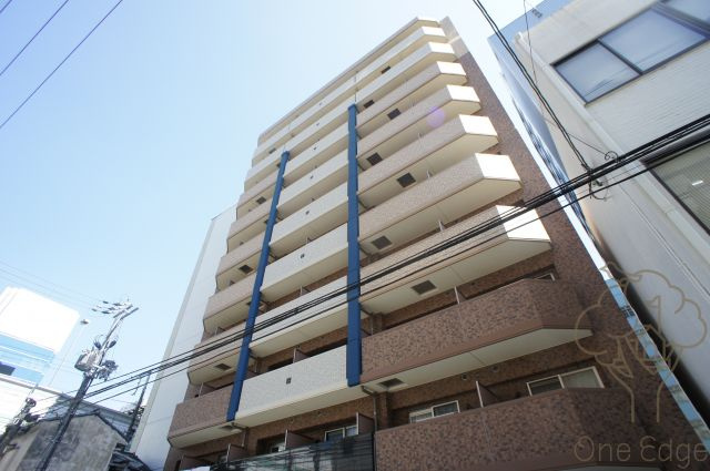 スワンズシティ南森町の外観