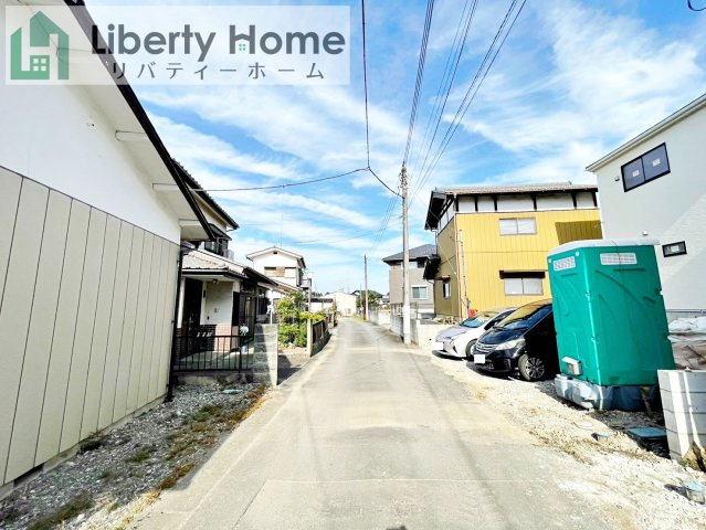 つくば市谷田部第24　3号棟　新築戸建の前面道路含む現地写真