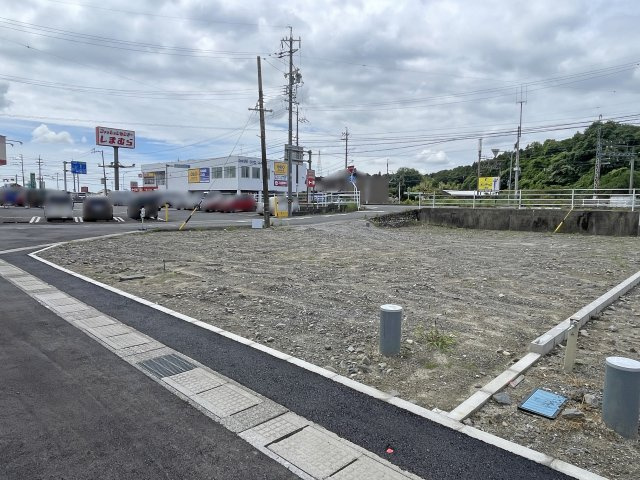 【外観】 | 三重郡菰野町大字宿野3区画〈2号地〉 | 全３区画の宅地分譲　２号地