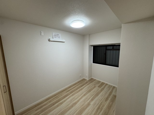 トーカンマンション慈眼寺の洋室|使い勝手のいい洋室です