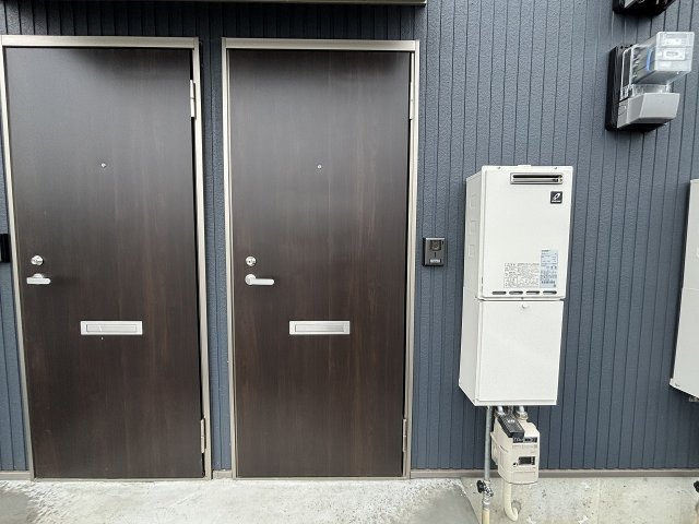 菊池市泗水町吉富のアパートの玄関