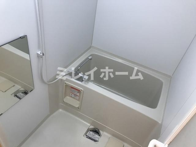 ボヌール旗の台の浴室