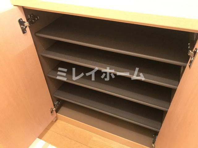ボヌール旗の台の玄関