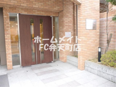【エントランス】 | サムティ阿波座Lusso | 建物の内部です