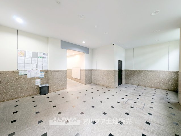 レクセルマンション一橋学園のロビー|【lobby】
◆ロビー◆共用部は管理の行き届いた綺麗なスペース。いつも明るく家族を、来客を出迎えてくれる大切な場所です。